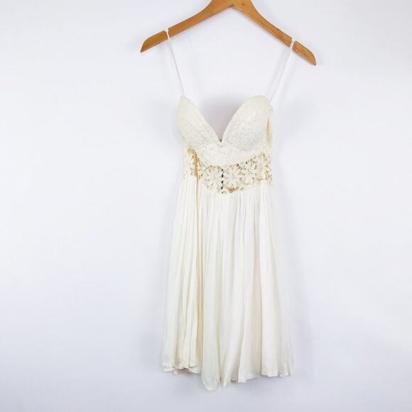 Lovecat for Lulus White Embroidered Bustier Mini Dress Strapless Sundress NWT - Picture 2 of 11